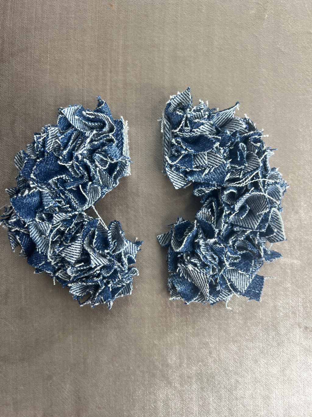 Ruffle semi hoops (Med.)