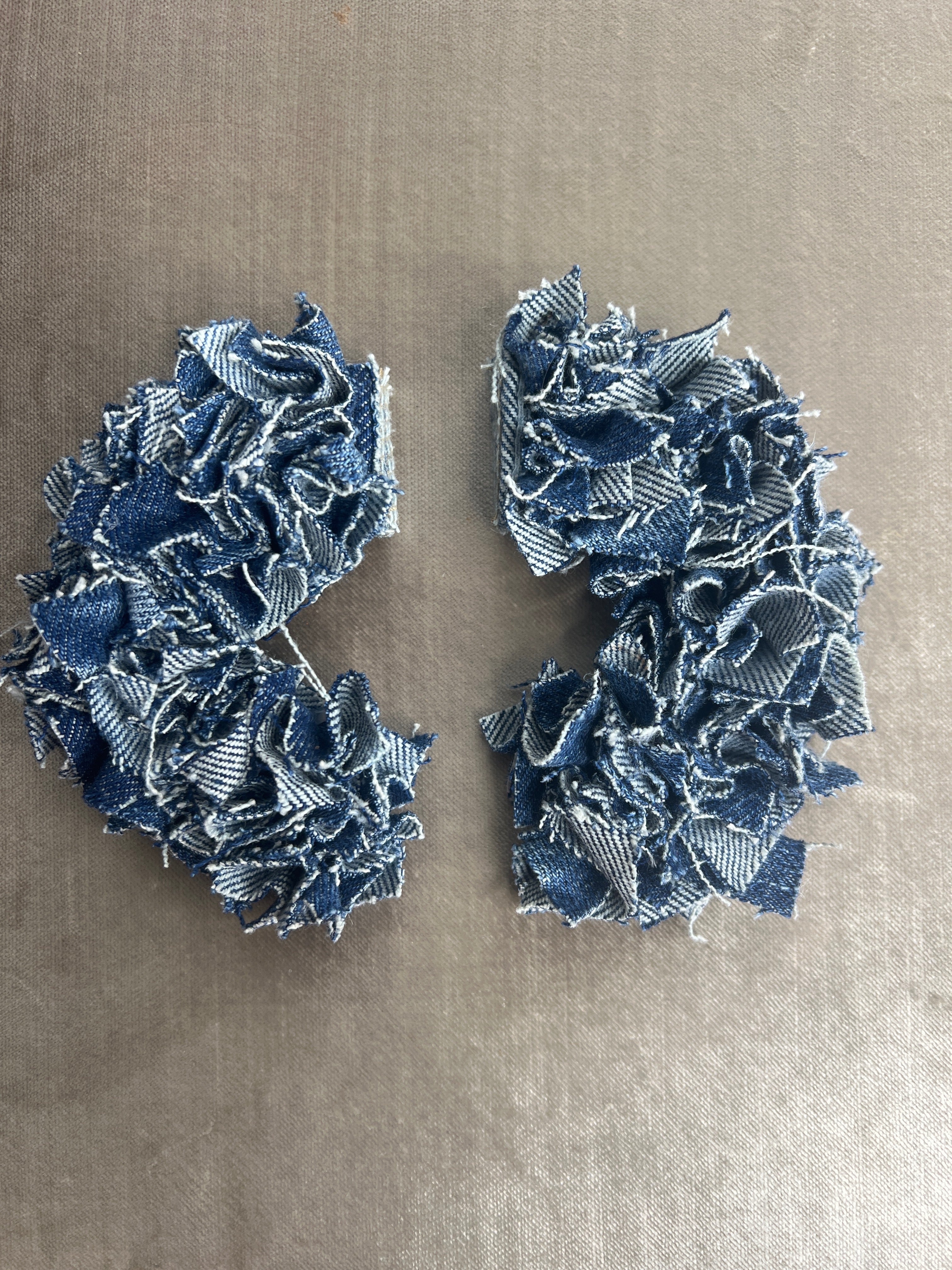 Ruffle semi hoops (Med.)