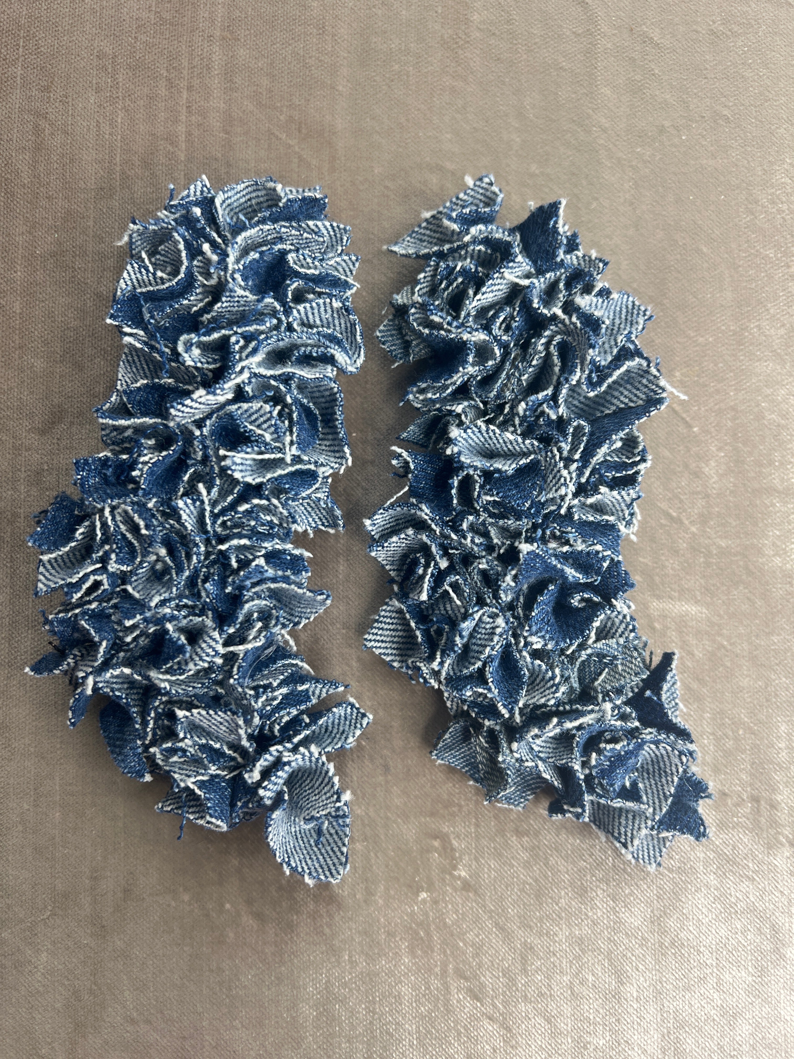 Ruffle cluster