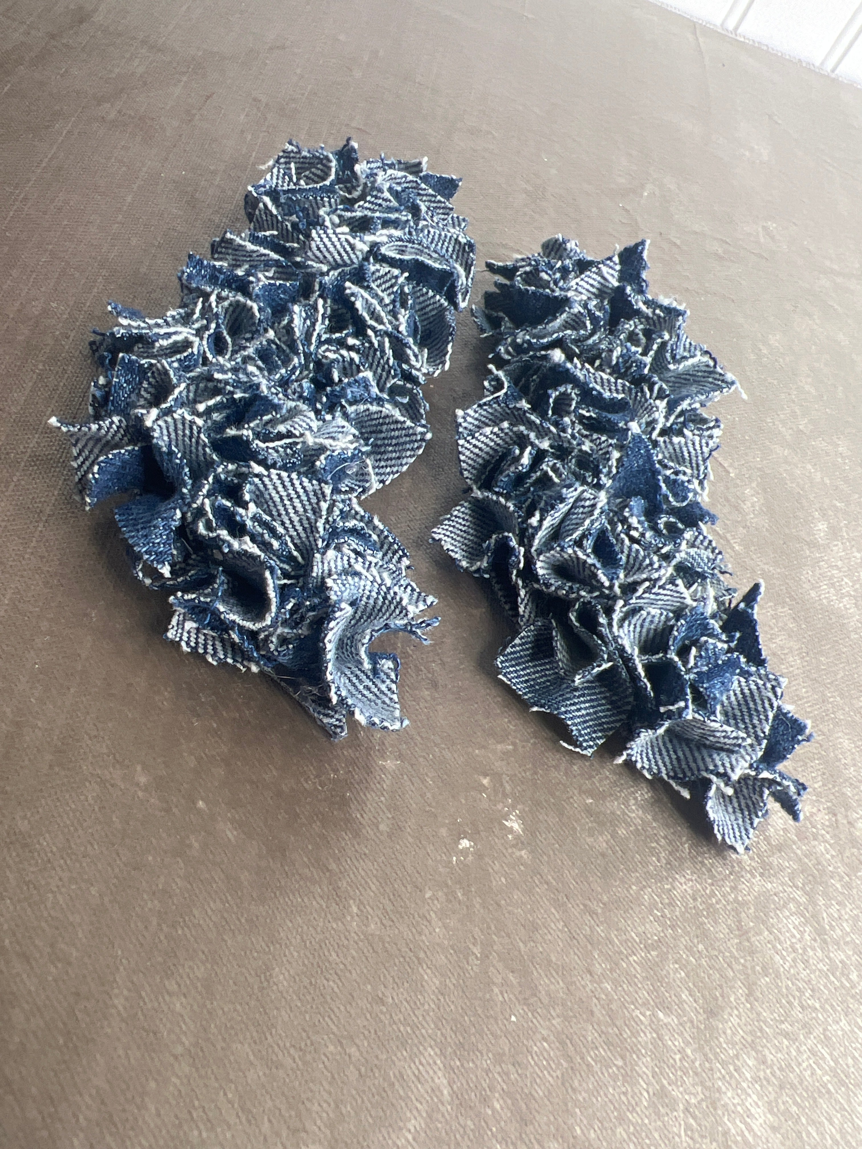 Ruffle cluster